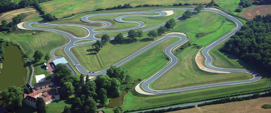 Vue aérienne du circuit de Mornay