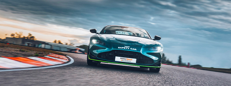 Stage de pilotage Vaison en Aston Martin Vantage