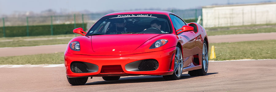 Stage de pilotage enfant en Ferrari sur le circuit d'Alès