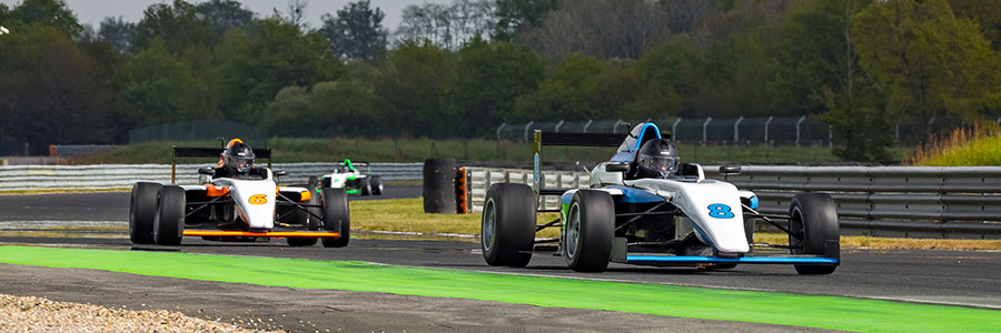 Stage de pilotage Val de Vienne en Formule 4