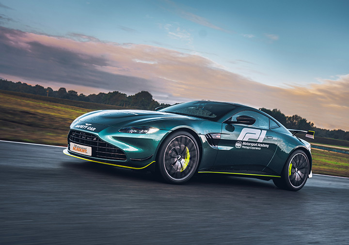 Bapteme passage en Aston Martin